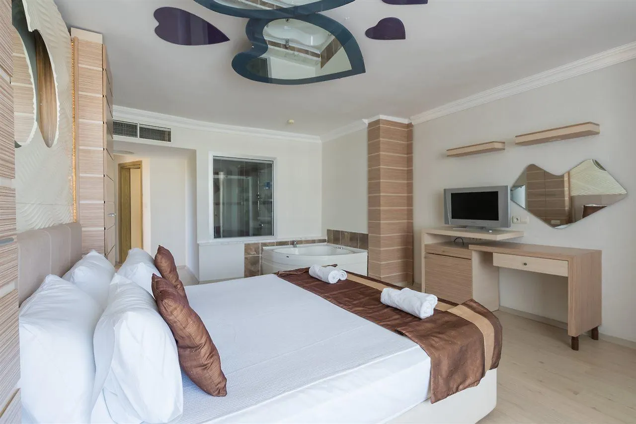 Dora Beach Hotel Marmaris